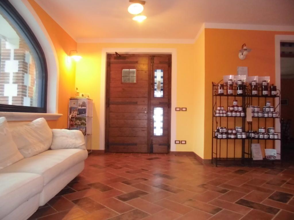 Roccaforte Mondovì Agriturismo Bio-Ecologico Sant'Isidoro מראה חיצוני תמונה