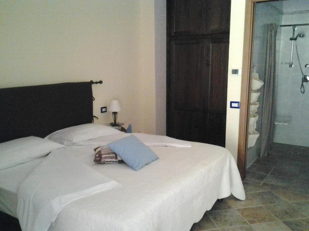 Roccaforte Mondovì Agriturismo Bio-Ecologico Sant'Isidoro מראה חיצוני תמונה