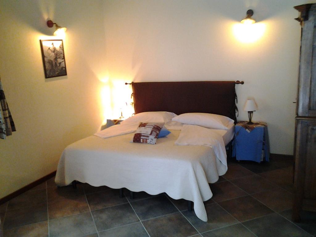 Roccaforte Mondovì Agriturismo Bio-Ecologico Sant'Isidoro חדר תמונה